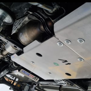 Protección caja de cambio manual y transfer Toyota Hilux Revo