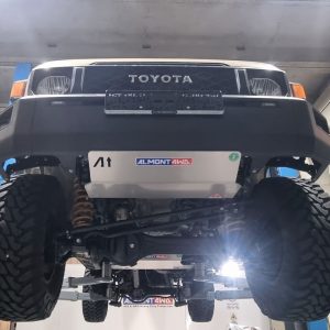 Protección frontal Toyota HZJ 76-78-79 2024>